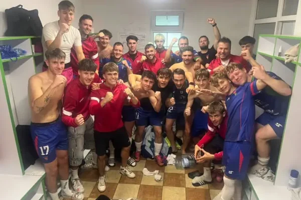 Piast Iłowa rozbity! Victoria Szczaniec wygrywa 8:3, Świtała z pięcioma golami