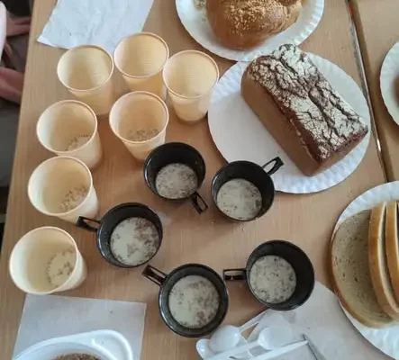 Dzień Chleba w klasie trzeciej – uczniowie odkrywali tajemnice ziarna