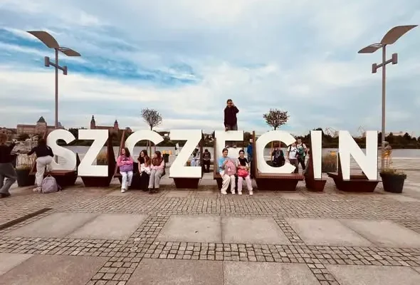 Uczniowie ze Świebodzina odkrywali naukę w Morskim Centrum Nauki w Szczecinie