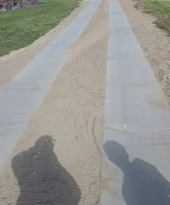 Gmina Szczaniec stawia na płyty betonowe. Kolejne drogi przechodzą modernizację