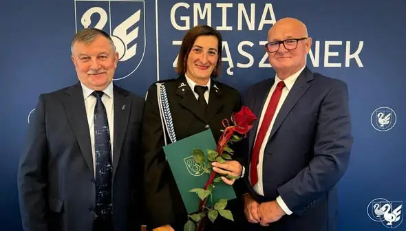 Druhna Anna Górczewska z OSP Zbąszynek nagrodzona przez Burmistrza z okazji Dnia Edukacji Narodowej